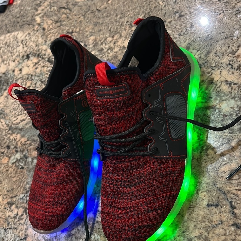 Flash Lights Tennis Shoes